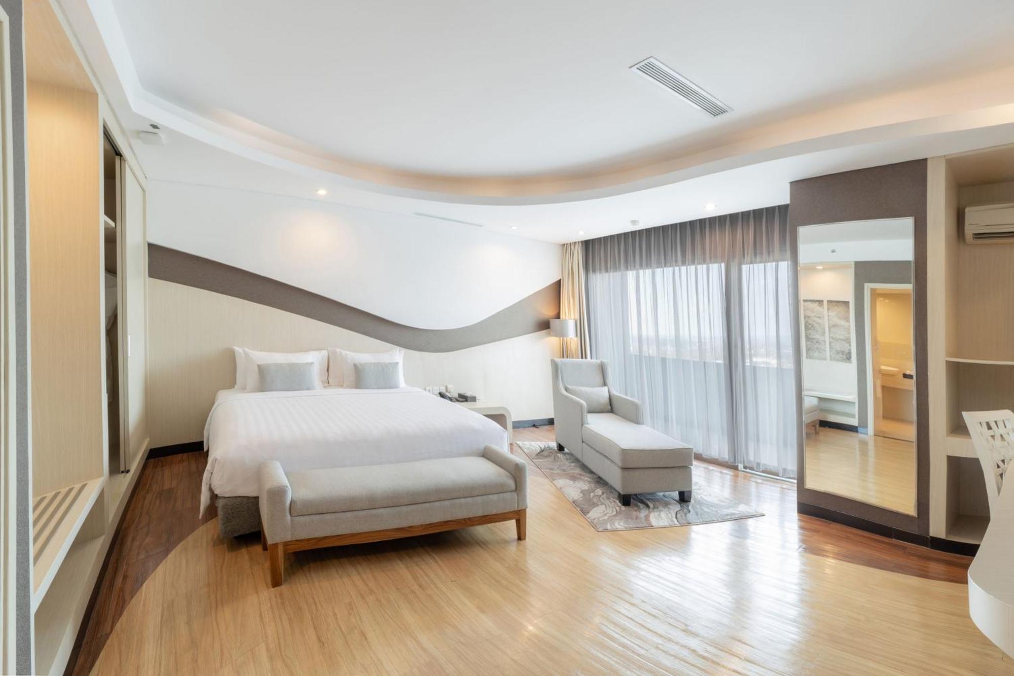 Aston Cirebon Hotel And Convention Center Eksteriør bilde